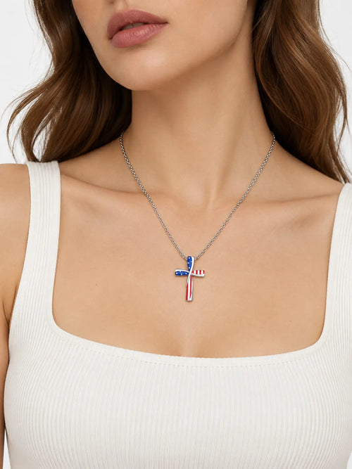 Collier croix drapeau américain – Pendentif émaillé argenté