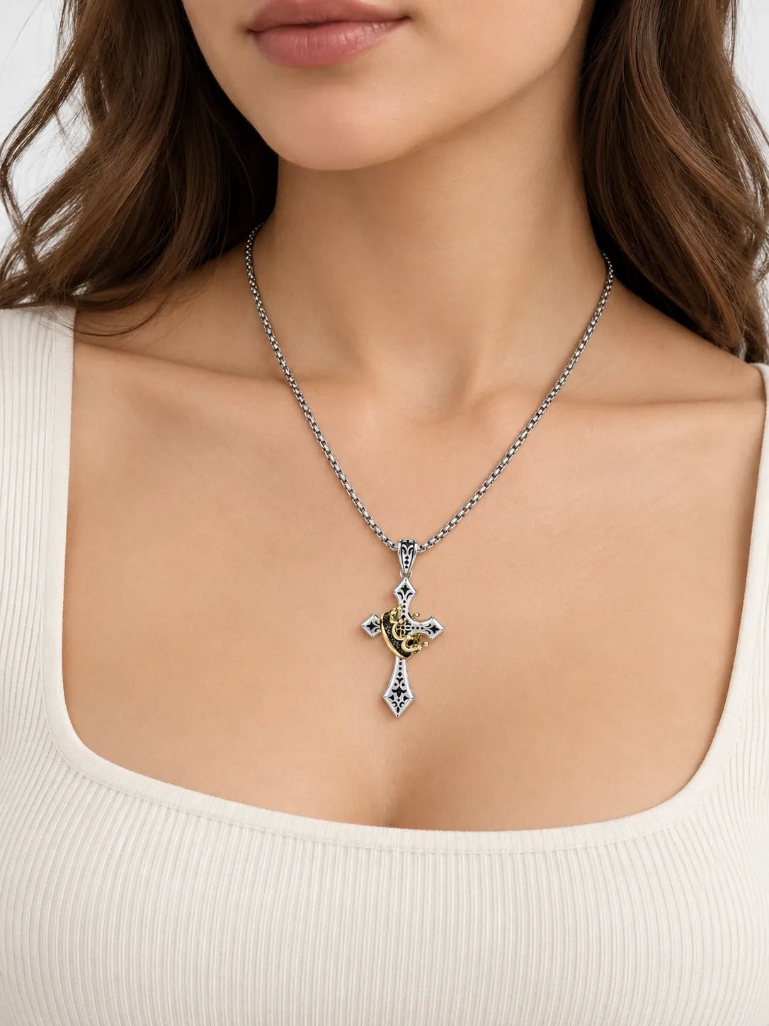 Collier pendentif vintage Croix et Couronne Royale